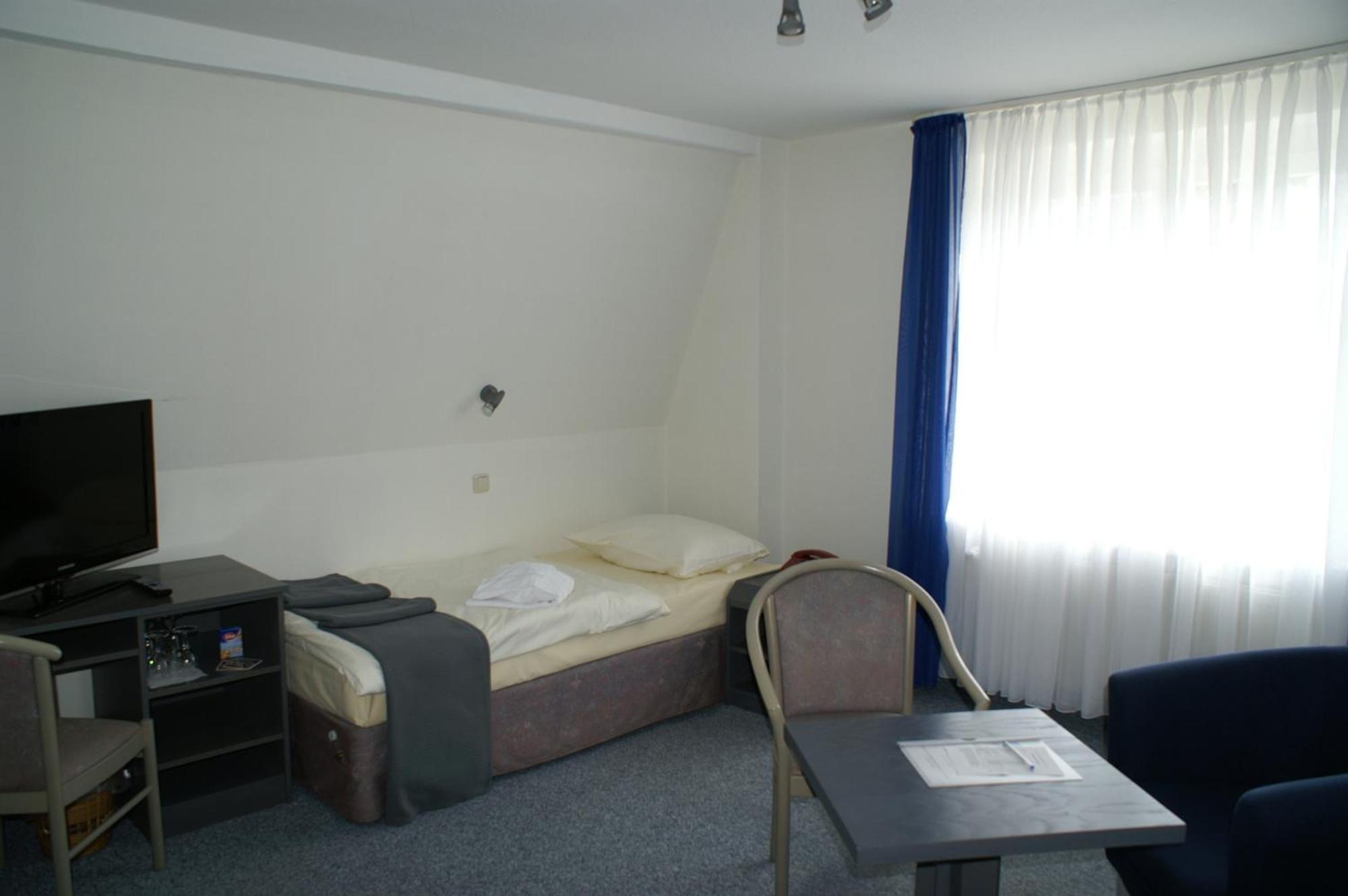 Hotel Strandpavillon Baabe Buitenkant foto