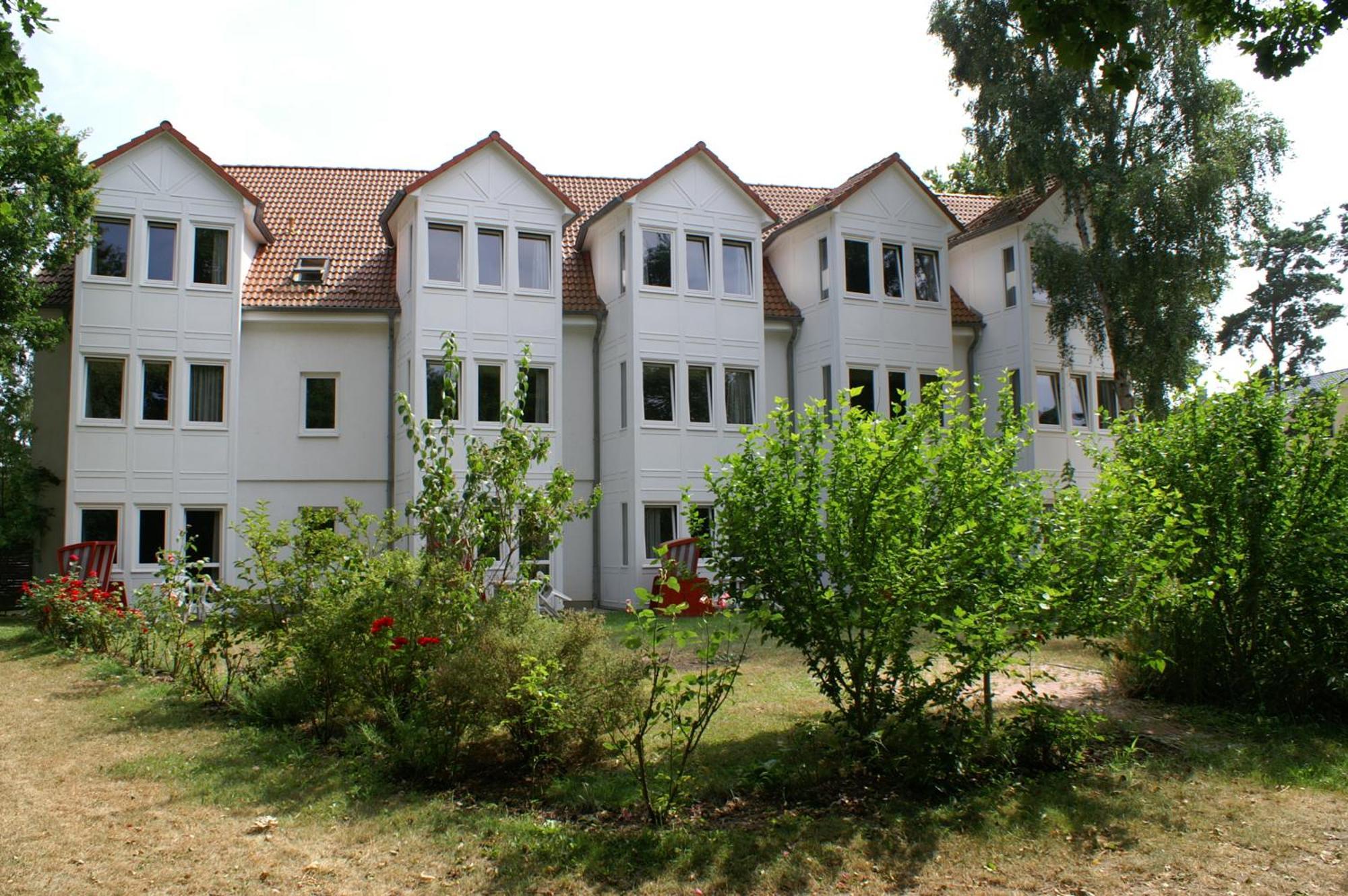 Hotel Strandpavillon Baabe Buitenkant foto
