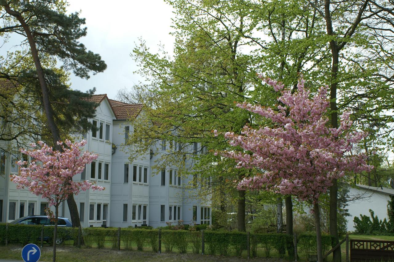 Hotel Strandpavillon Baabe Buitenkant foto