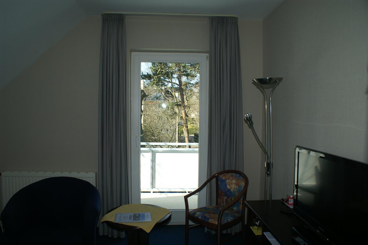 Hotel Strandpavillon Baabe Buitenkant foto