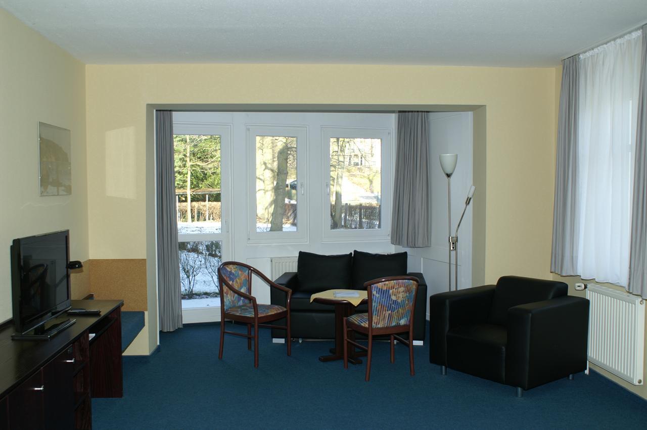 Hotel Strandpavillon Baabe Buitenkant foto