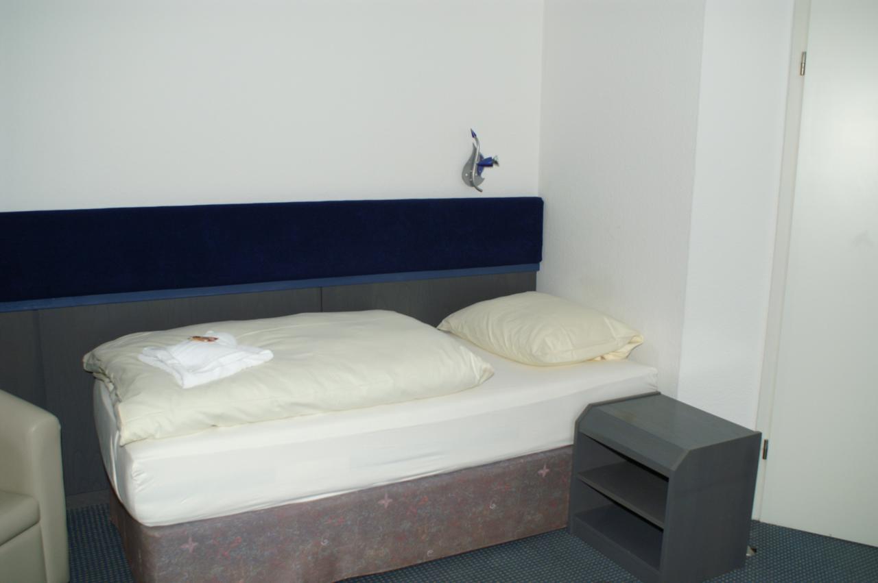 Hotel Strandpavillon Baabe Buitenkant foto