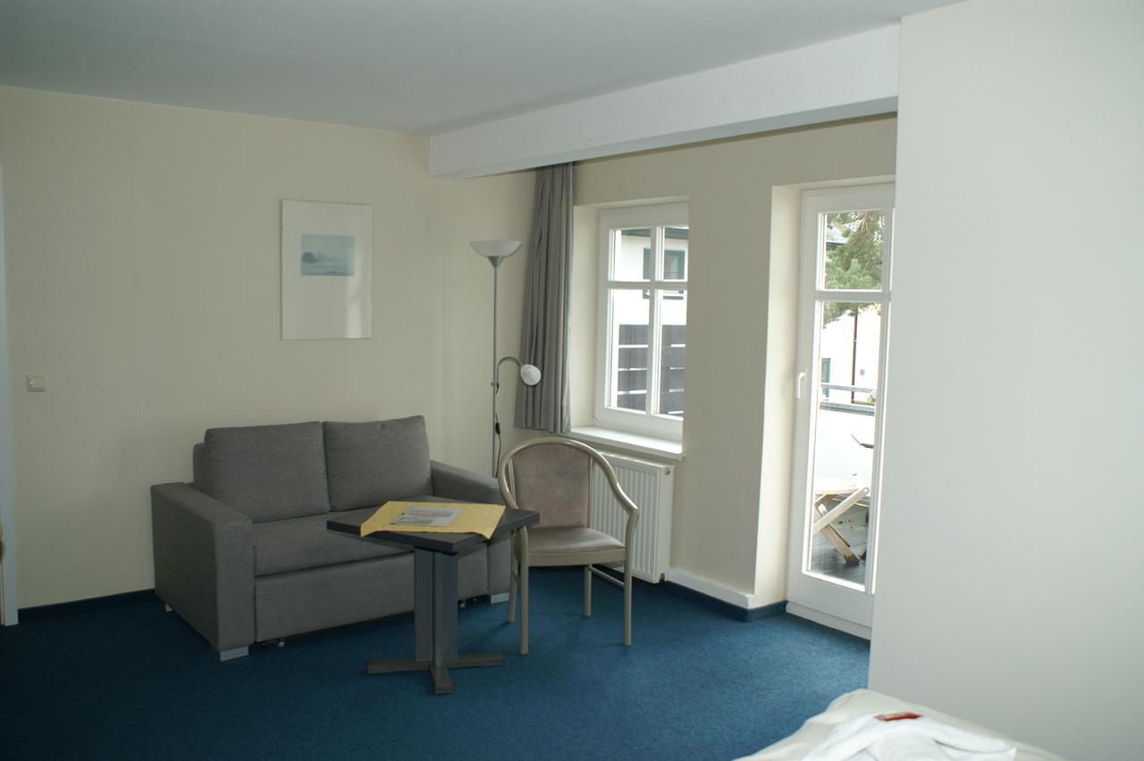 Hotel Strandpavillon Baabe Buitenkant foto
